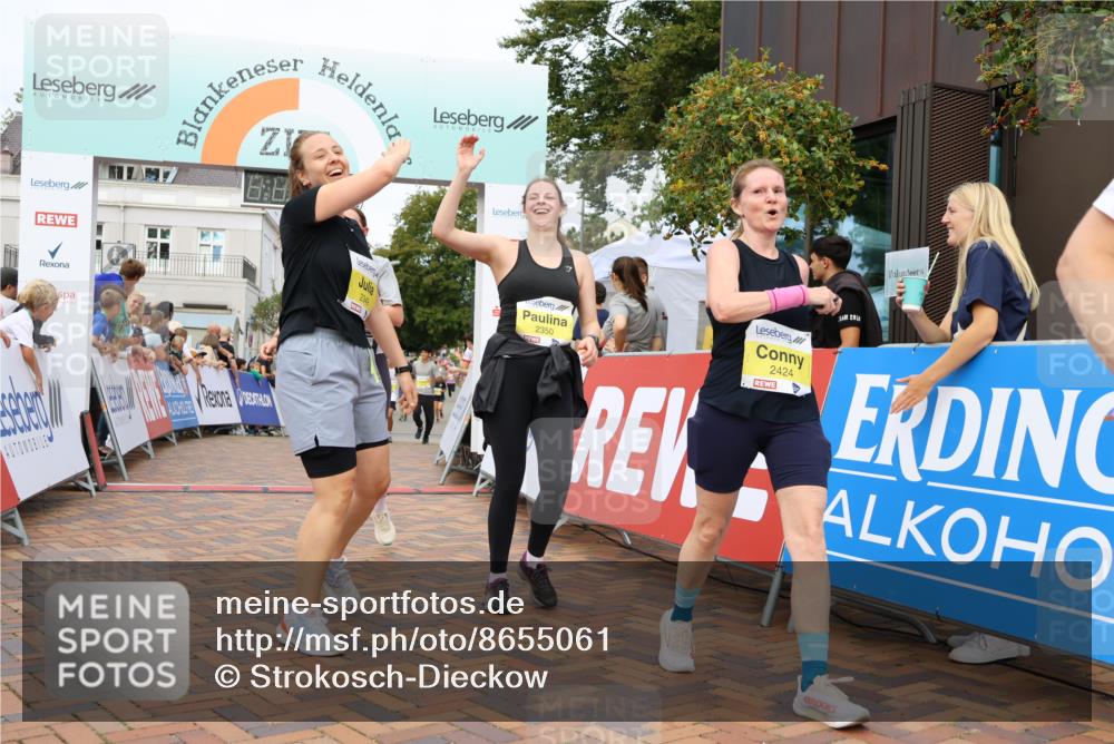 31.08.2025 - 21. Blankeneser Heldenlauf Strokosch-Dieckow http://msf.ph/oto/8655061 31.08.2025 10:34:42 Ziel 2110, 2244, 2021, 2424, 2668, 2669, 2667, 2298, 2438, 2439, 2349, 2441, 2442, 2350, 2090, 2083 meine-sportfotos.de