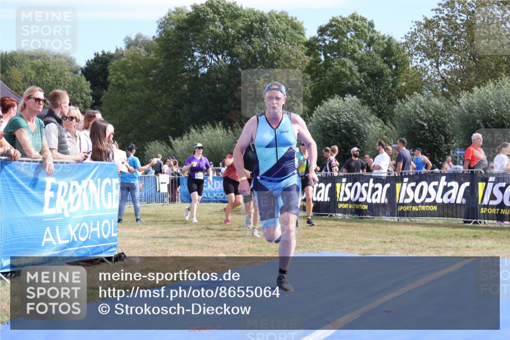 31.08.2025 - Elbe Triathlon Hamburg Strokosch-Dieckow http://msf.ph/oto/8655064 31.08.2025 11:44:51 Ziel 832, 1178, 1251, 1338, 1418 meine-sportfotos.de