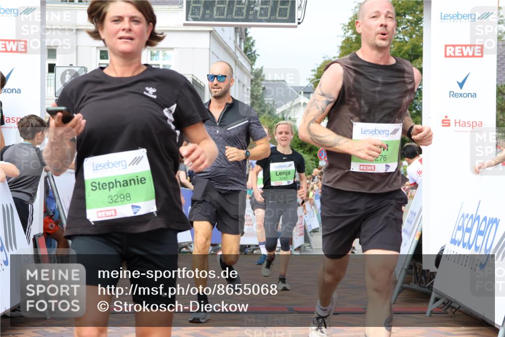 31.08.2025 - 21. Blankeneser Heldenlauf Strokosch-Dieckow http://msf.ph/oto/8655068 31.08.2025 11:01:37 Ziel 3082, 3298, 3276, 3109, 3712 meine-sportfotos.de