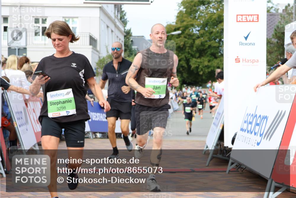 31.08.2025 - 21. Blankeneser Heldenlauf Strokosch-Dieckow http://msf.ph/oto/8655073 31.08.2025 11:01:37 Ziel 3082, 3298, 3276, 3109, 3712 meine-sportfotos.de