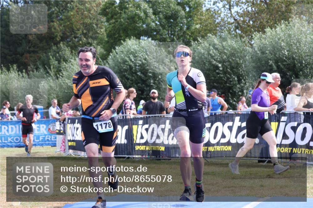 31.08.2025 - Elbe Triathlon Hamburg Strokosch-Dieckow http://msf.ph/oto/8655078 31.08.2025 11:44:53 Ziel 1178, 1251, 1338, 1418 meine-sportfotos.de