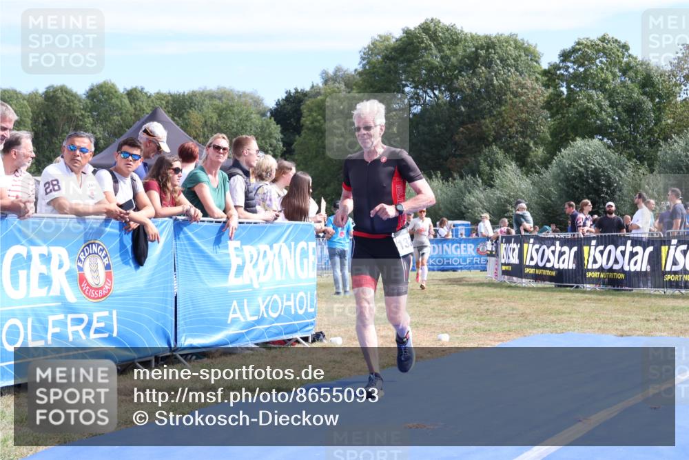 31.08.2025 - Elbe Triathlon Hamburg Strokosch-Dieckow http://msf.ph/oto/8655093 31.08.2025 11:45:01 Ziel 711, 1327, 1479 meine-sportfotos.de