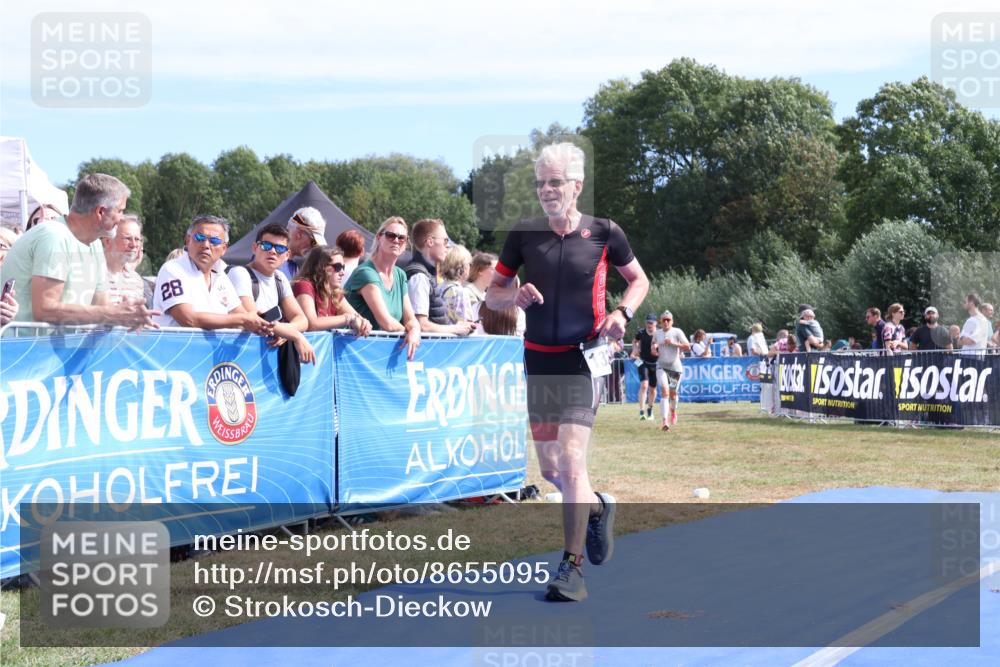 31.08.2025 - Elbe Triathlon Hamburg Strokosch-Dieckow http://msf.ph/oto/8655095 31.08.2025 11:45:02 Ziel 711, 1327, 1479 meine-sportfotos.de