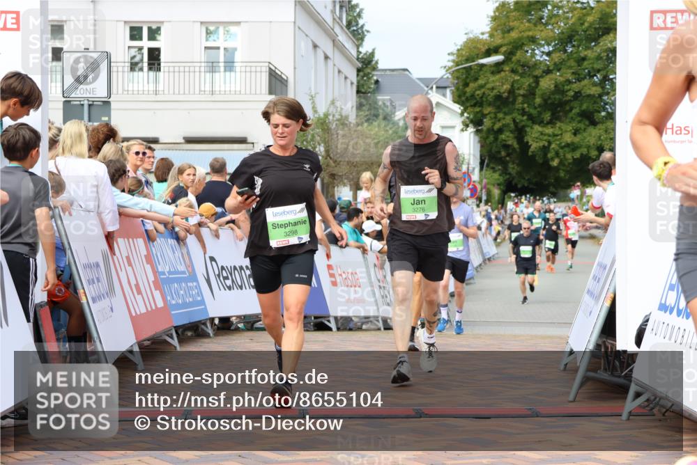 31.08.2025 - 21. Blankeneser Heldenlauf Strokosch-Dieckow http://msf.ph/oto/8655104 31.08.2025 11:01:36 Ziel 3082, 3298, 3276, 3109, 3712 meine-sportfotos.de