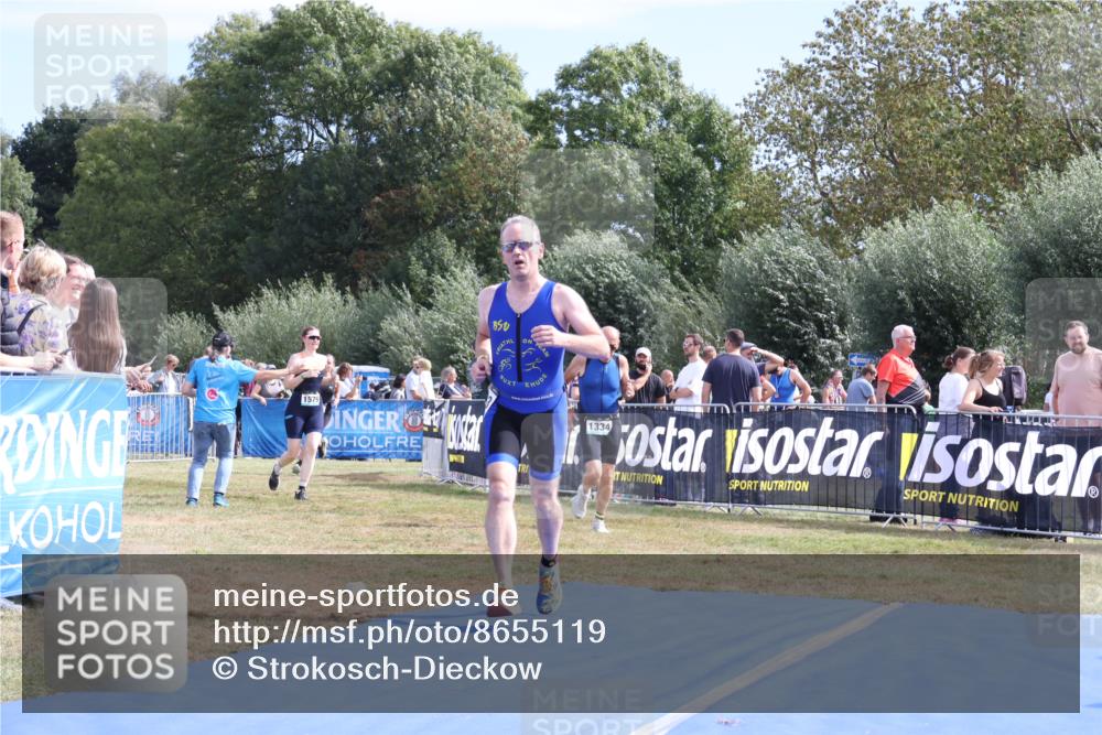 31.08.2025 - Elbe Triathlon Hamburg Strokosch-Dieckow http://msf.ph/oto/8655119 31.08.2025 11:45:13 Ziel 711, 844, 1303, 1334, 1479 meine-sportfotos.de