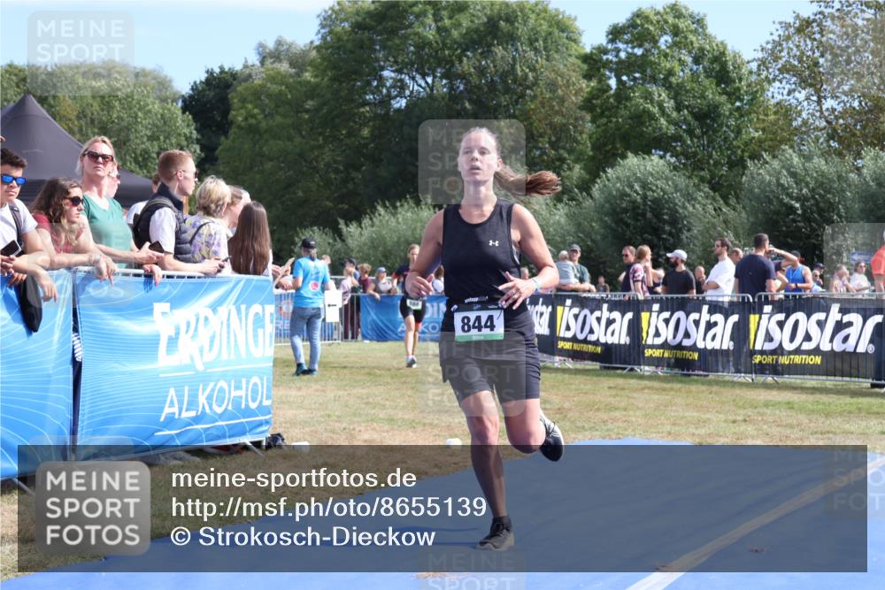 31.08.2025 - Elbe Triathlon Hamburg Strokosch-Dieckow http://msf.ph/oto/8655139 31.08.2025 11:45:18 Ziel 844, 888, 1303, 1334 meine-sportfotos.de