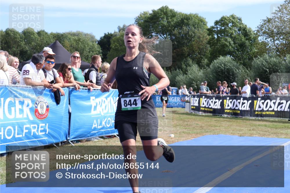 31.08.2025 - Elbe Triathlon Hamburg Strokosch-Dieckow http://msf.ph/oto/8655144 31.08.2025 11:45:19 Ziel 844, 888, 1303, 1334 meine-sportfotos.de