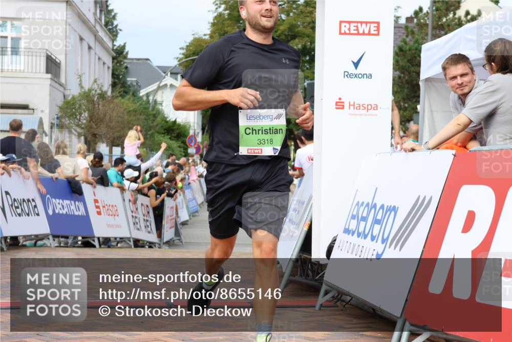 31.08.2025 - 21. Blankeneser Heldenlauf Strokosch-Dieckow http://msf.ph/oto/8655146 31.08.2025 11:01:20 Ziel 3169, 3318, 3383 meine-sportfotos.de