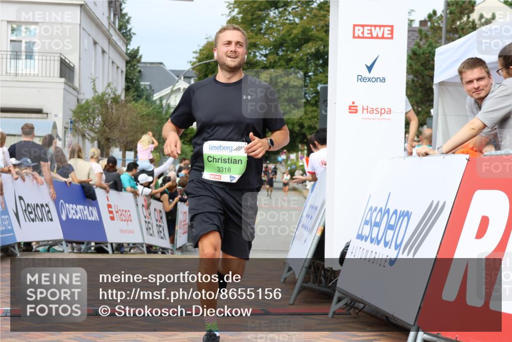 31.08.2025 - 21. Blankeneser Heldenlauf Strokosch-Dieckow http://msf.ph/oto/8655156 31.08.2025 11:01:20 Ziel 3169, 3318, 3383 meine-sportfotos.de