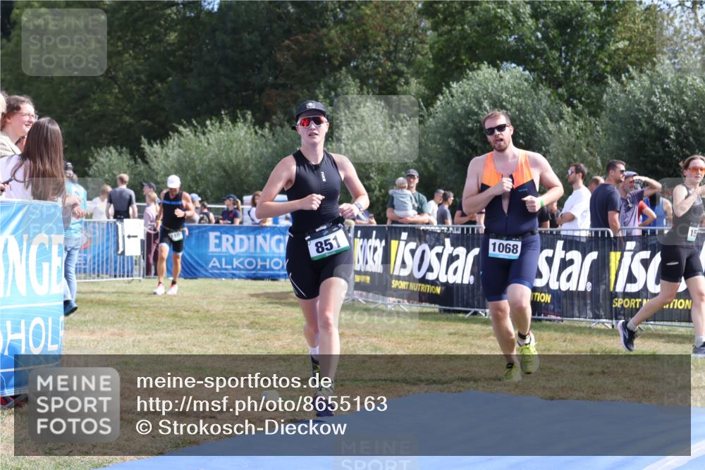 31.08.2025 - Elbe Triathlon Hamburg Strokosch-Dieckow http://msf.ph/oto/8655163 31.08.2025 11:45:28 Ziel 740, 851, 888, 1068 meine-sportfotos.de