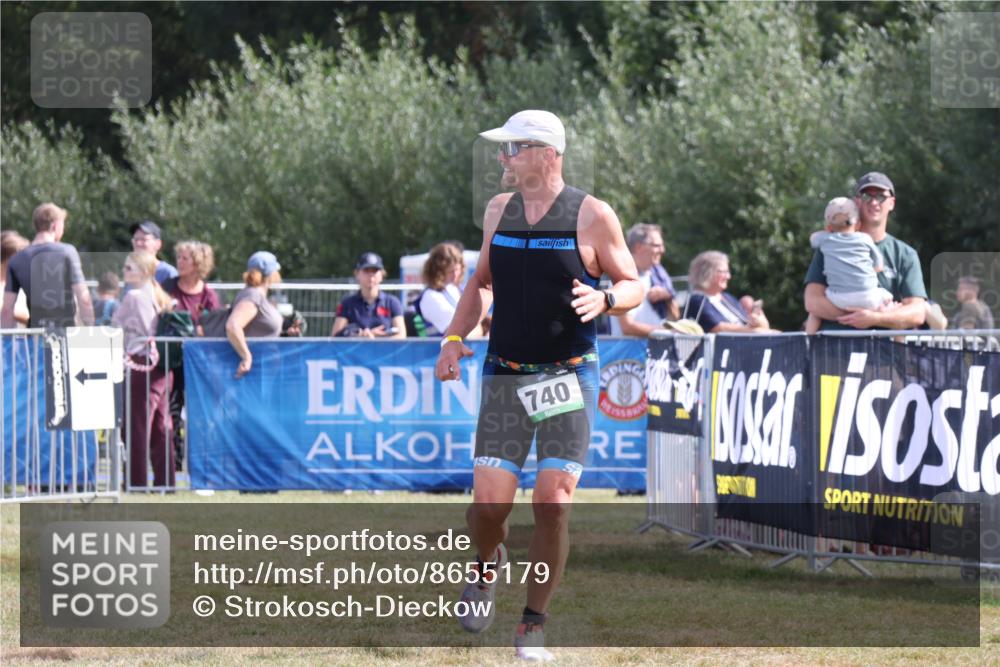 31.08.2025 - Elbe Triathlon Hamburg Strokosch-Dieckow http://msf.ph/oto/8655179 31.08.2025 11:45:32 Ziel 740, 851, 1068 meine-sportfotos.de
