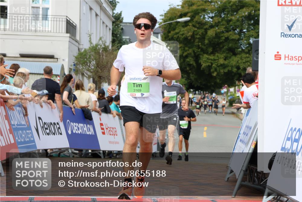 31.08.2025 - 21. Blankeneser Heldenlauf Strokosch-Dieckow http://msf.ph/oto/8655188 31.08.2025 11:01:15 Ziel 3734, 3169, 3318, 3383 meine-sportfotos.de