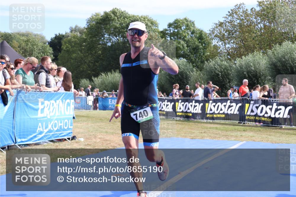 31.08.2025 - Elbe Triathlon Hamburg Strokosch-Dieckow http://msf.ph/oto/8655190 31.08.2025 11:45:37 Ziel 740, 1465 meine-sportfotos.de