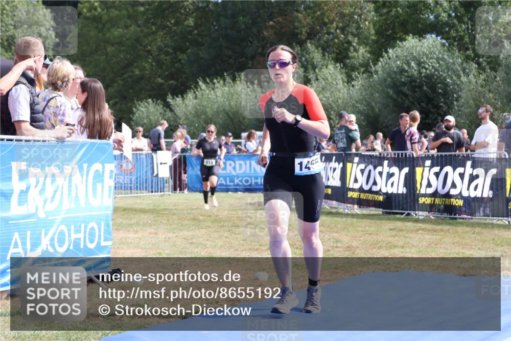 31.08.2025 - Elbe Triathlon Hamburg Strokosch-Dieckow http://msf.ph/oto/8655192 31.08.2025 11:45:44 Ziel 814, 1465 meine-sportfotos.de