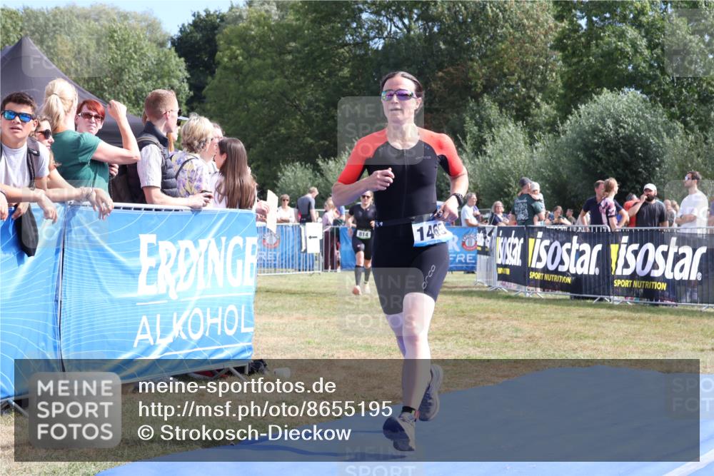 31.08.2025 - Elbe Triathlon Hamburg Strokosch-Dieckow http://msf.ph/oto/8655195 31.08.2025 11:45:44 Ziel 814, 1465 meine-sportfotos.de