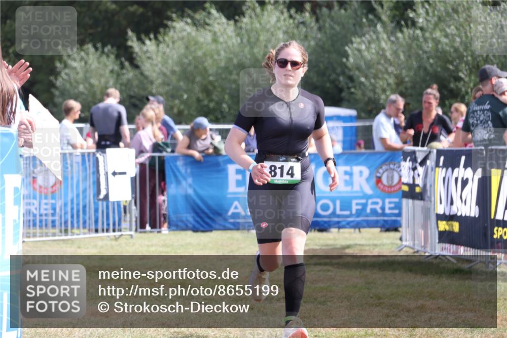 31.08.2025 - Elbe Triathlon Hamburg Strokosch-Dieckow http://msf.ph/oto/8655199 31.08.2025 11:45:47 Ziel 814, 1465 meine-sportfotos.de