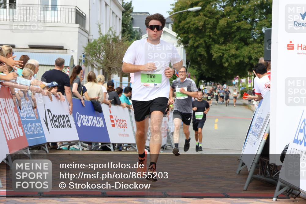 31.08.2025 - 21. Blankeneser Heldenlauf Strokosch-Dieckow http://msf.ph/oto/8655203 31.08.2025 11:01:14 Ziel 3734, 3169, 3318, 3383 meine-sportfotos.de