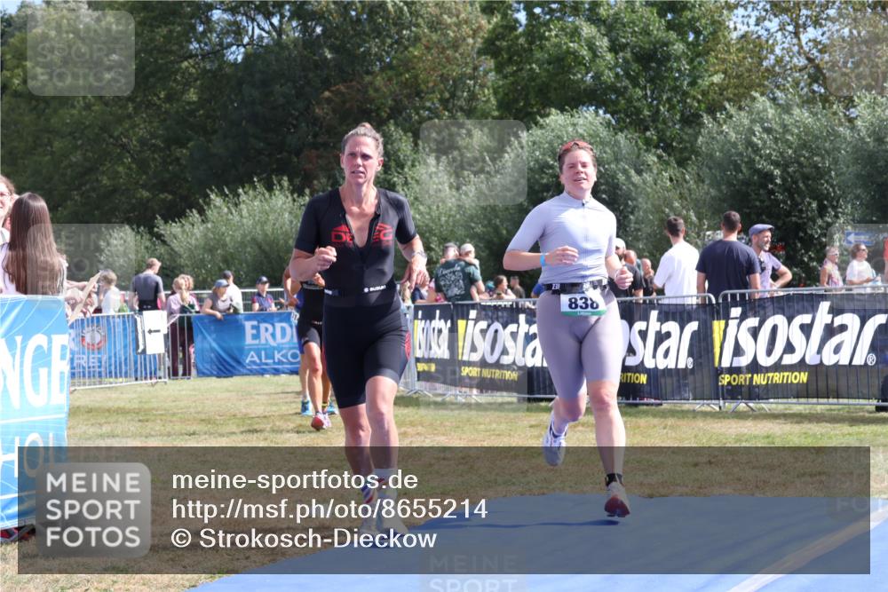 31.08.2025 - Elbe Triathlon Hamburg Strokosch-Dieckow http://msf.ph/oto/8655214 31.08.2025 11:45:56 Ziel 838, 887, 1314, 1496 meine-sportfotos.de