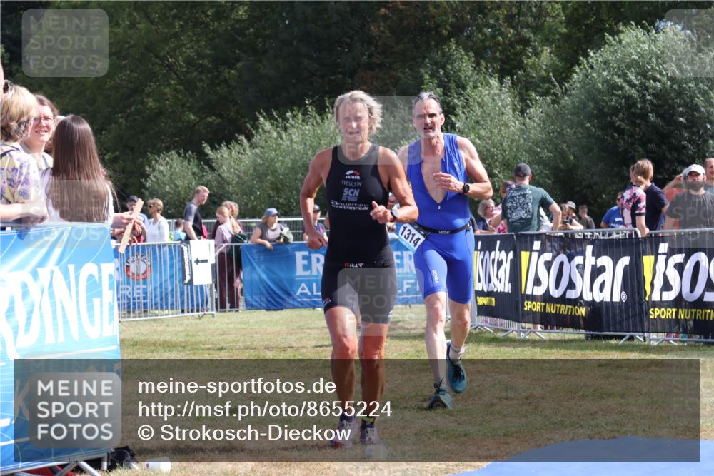 31.08.2025 - Elbe Triathlon Hamburg Strokosch-Dieckow http://msf.ph/oto/8655224 31.08.2025 11:45:58 Ziel 838, 887, 1113, 1314, 1496 meine-sportfotos.de