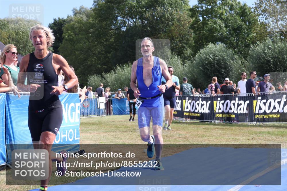 31.08.2025 - Elbe Triathlon Hamburg Strokosch-Dieckow http://msf.ph/oto/8655232 31.08.2025 11:46:01 Ziel 838, 887, 1113, 1307, 1314, 1496 meine-sportfotos.de