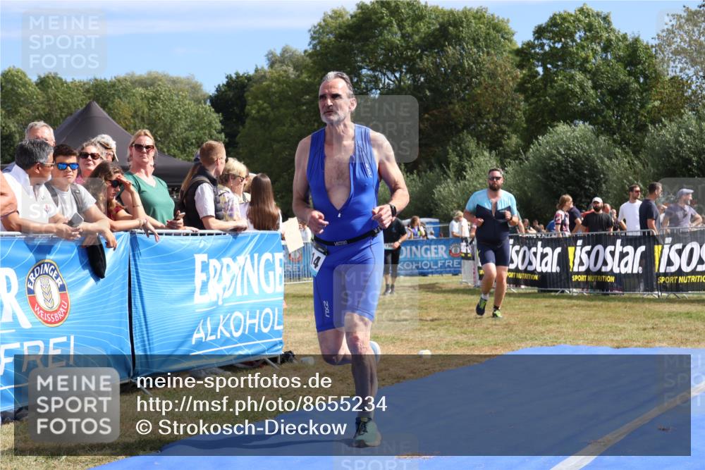 31.08.2025 - Elbe Triathlon Hamburg Strokosch-Dieckow http://msf.ph/oto/8655234 31.08.2025 11:46:01 Ziel 838, 887, 1113, 1307, 1314, 1496 meine-sportfotos.de