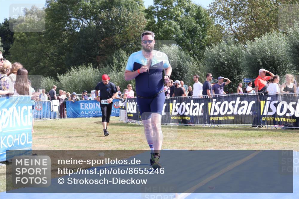 31.08.2025 - Elbe Triathlon Hamburg Strokosch-Dieckow http://msf.ph/oto/8655246 31.08.2025 11:46:04 Ziel 1113, 1307, 1314, 1496 meine-sportfotos.de