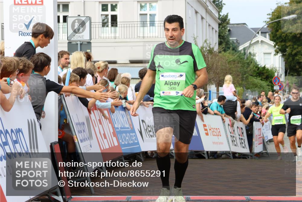 31.08.2025 - 21. Blankeneser Heldenlauf Strokosch-Dieckow http://msf.ph/oto/8655291 31.08.2025 11:00:36 Ziel 3480, 3435, 3235, 3468, 3469 meine-sportfotos.de