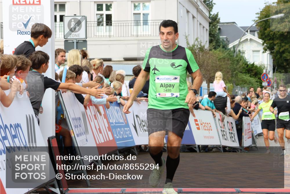 31.08.2025 - 21. Blankeneser Heldenlauf Strokosch-Dieckow http://msf.ph/oto/8655294 31.08.2025 11:00:36 Ziel 3480, 3435, 3235, 3468, 3469 meine-sportfotos.de