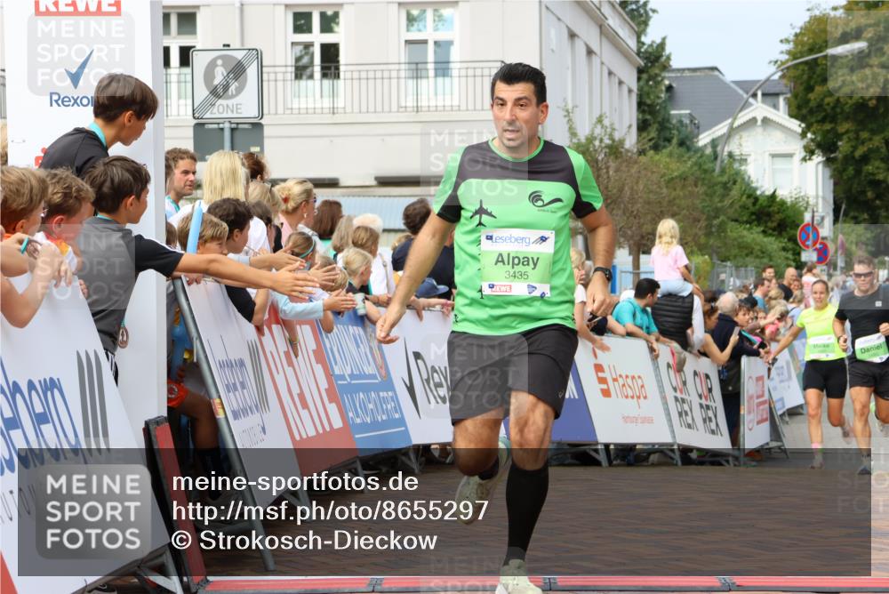 31.08.2025 - 21. Blankeneser Heldenlauf Strokosch-Dieckow http://msf.ph/oto/8655297 31.08.2025 11:00:36 Ziel 3480, 3435, 3235, 3468, 3469 meine-sportfotos.de