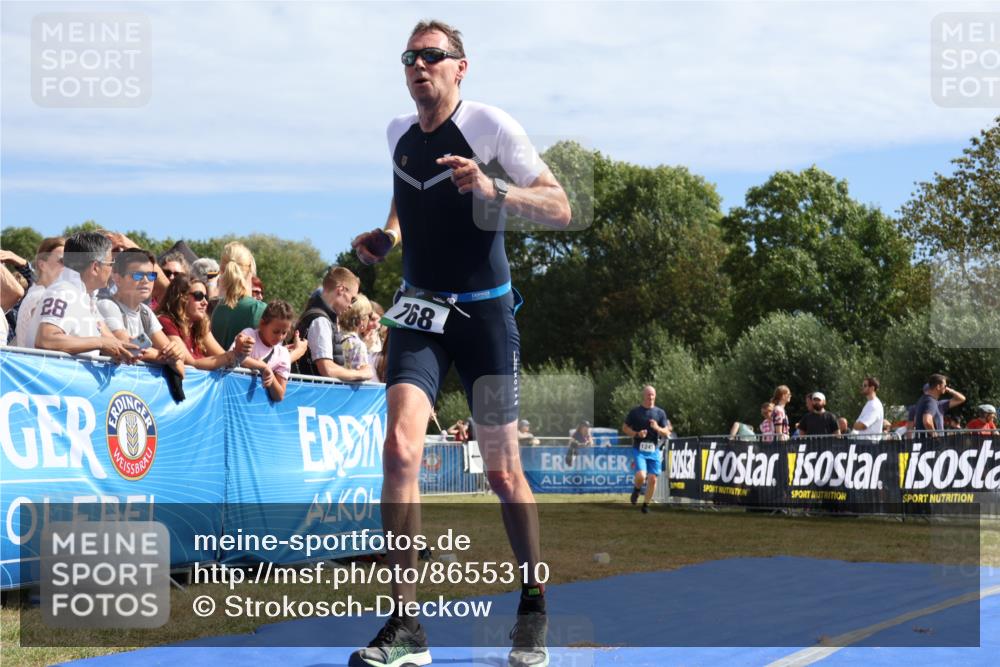 31.08.2025 - Elbe Triathlon Hamburg Strokosch-Dieckow http://msf.ph/oto/8655310 31.08.2025 11:46:55 Ziel 768, 1245, 1248 meine-sportfotos.de