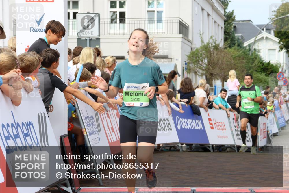 31.08.2025 - 21. Blankeneser Heldenlauf Strokosch-Dieckow http://msf.ph/oto/8655317 31.08.2025 11:00:32 Ziel 3435, 3365, 3235 meine-sportfotos.de