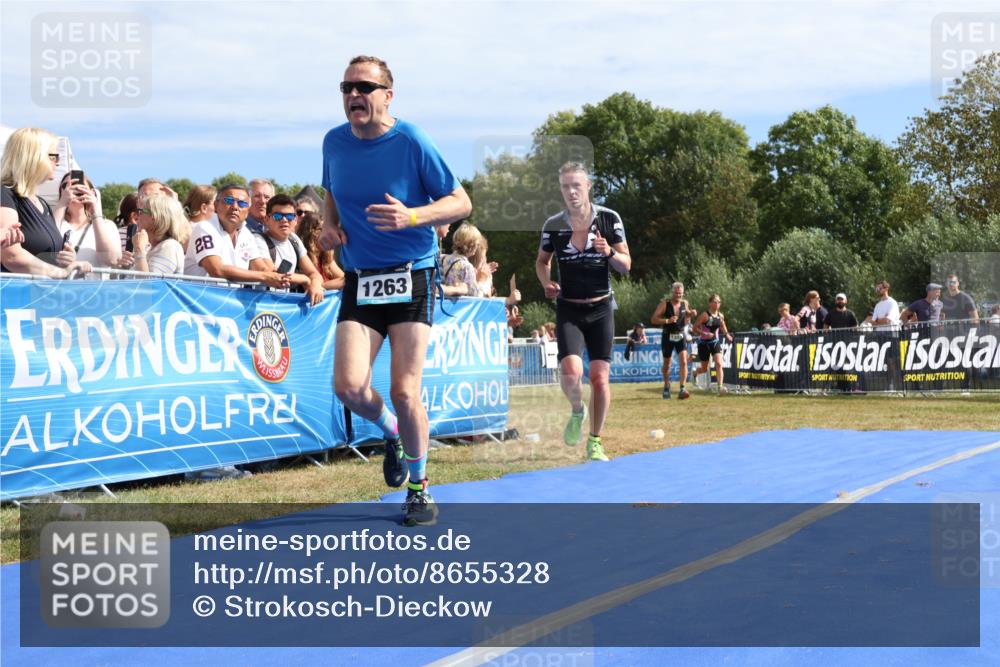 31.08.2025 - Elbe Triathlon Hamburg Strokosch-Dieckow http://msf.ph/oto/8655328 31.08.2025 11:47:12 Ziel 681, 1263, 1302, 1419, 1439 meine-sportfotos.de