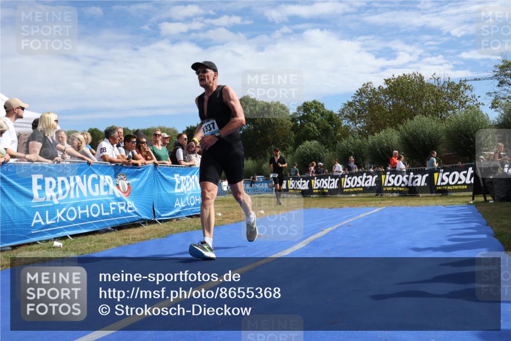 31.08.2025 - Elbe Triathlon Hamburg Strokosch-Dieckow http://msf.ph/oto/8655368 31.08.2025 11:47:50 Ziel 388, 1337 meine-sportfotos.de