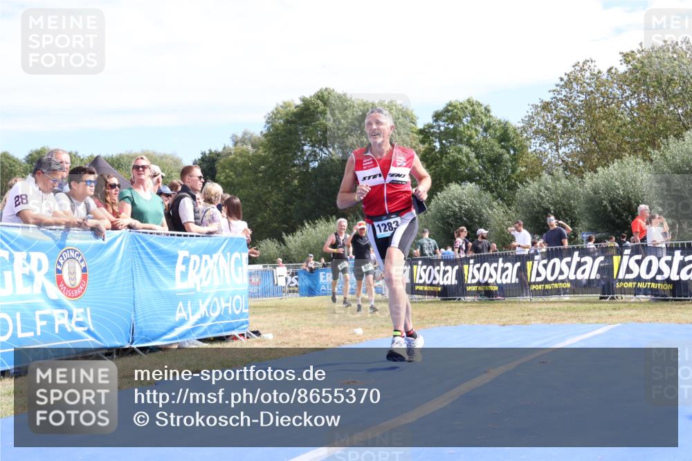 31.08.2025 - Elbe Triathlon Hamburg Strokosch-Dieckow http://msf.ph/oto/8655370 31.08.2025 11:48:03 Ziel 679, 863, 921, 1283 meine-sportfotos.de