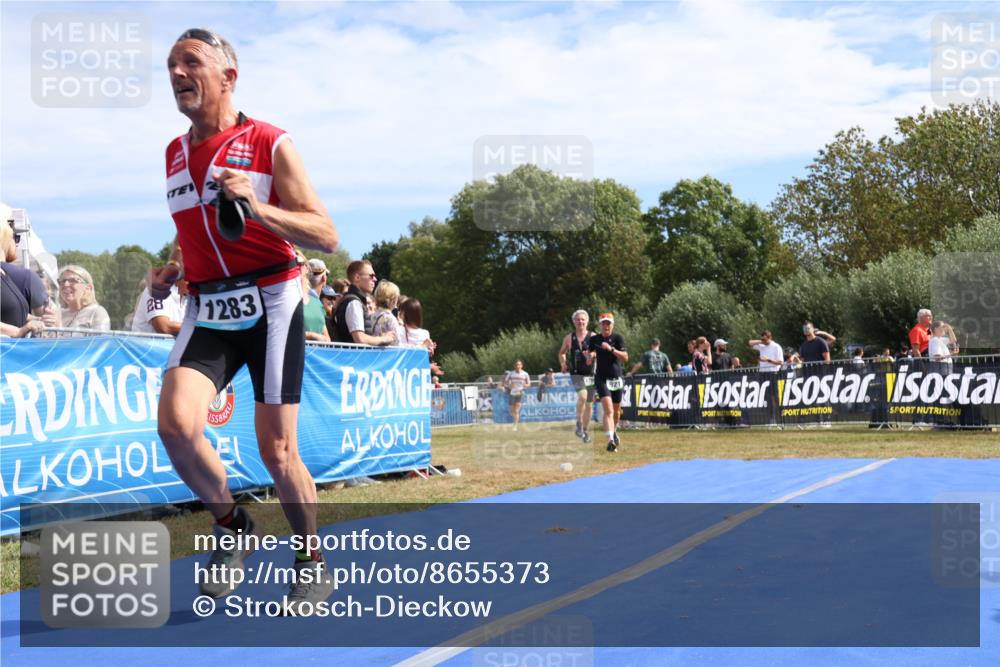 31.08.2025 - Elbe Triathlon Hamburg Strokosch-Dieckow http://msf.ph/oto/8655373 31.08.2025 11:48:04 Ziel 679, 863, 921, 1283 meine-sportfotos.de