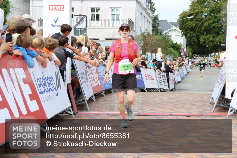 31.08.2025 - 21. Blankeneser Heldenlauf Strokosch-Dieckow http://msf.ph/oto/8655381 31.08.2025 11:00:19 Ziel 3247, 3660, 3431, 3670, 3713 meine-sportfotos.de