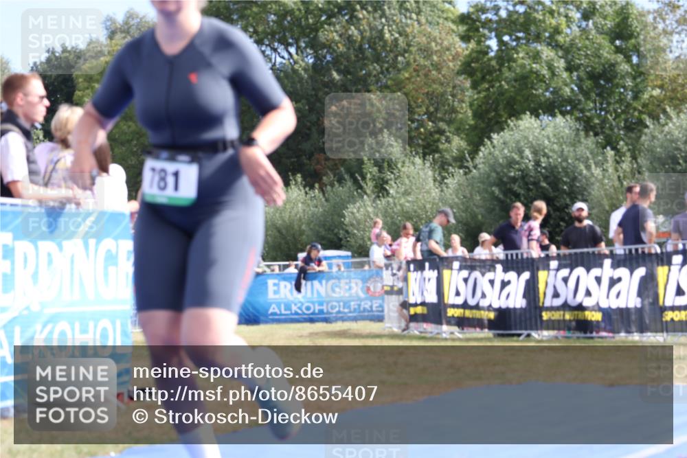 31.08.2025 - Elbe Triathlon Hamburg Strokosch-Dieckow http://msf.ph/oto/8655407 31.08.2025 11:49:16 Ziel 781, 1603 meine-sportfotos.de