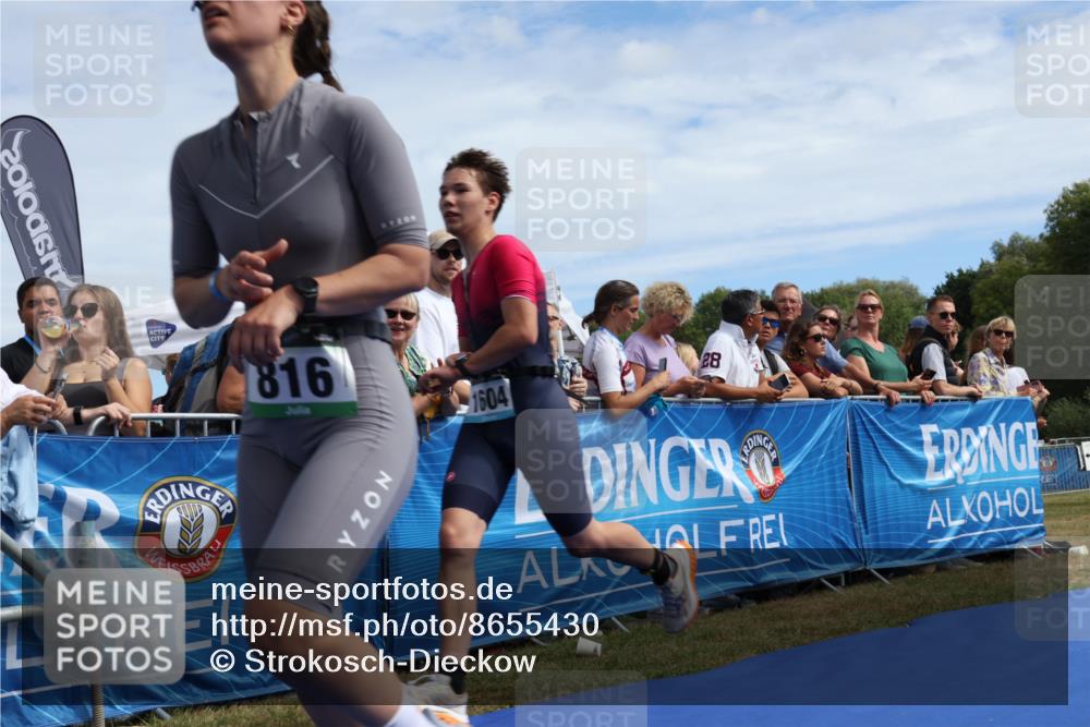 31.08.2025 - Elbe Triathlon Hamburg Strokosch-Dieckow http://msf.ph/oto/8655430 31.08.2025 11:49:56 Ziel 816, 1306, 1421, 1604 meine-sportfotos.de