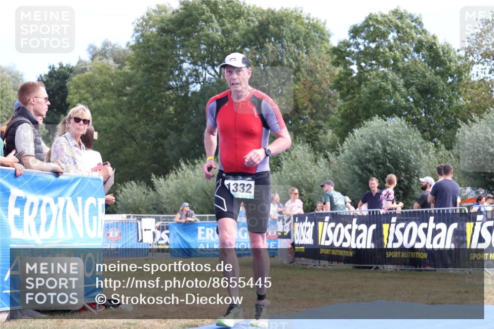 31.08.2025 - Elbe Triathlon Hamburg Strokosch-Dieckow http://msf.ph/oto/8655445 31.08.2025 11:50:09 Ziel 807, 1332, 1378 meine-sportfotos.de