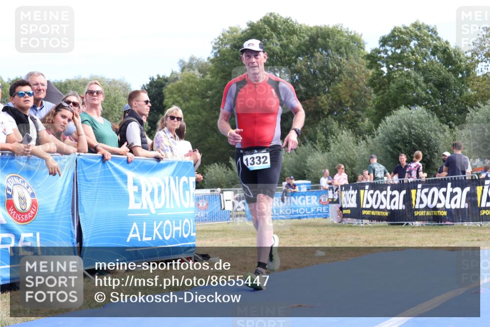 31.08.2025 - Elbe Triathlon Hamburg Strokosch-Dieckow http://msf.ph/oto/8655447 31.08.2025 11:50:09 Ziel 807, 1332, 1378 meine-sportfotos.de