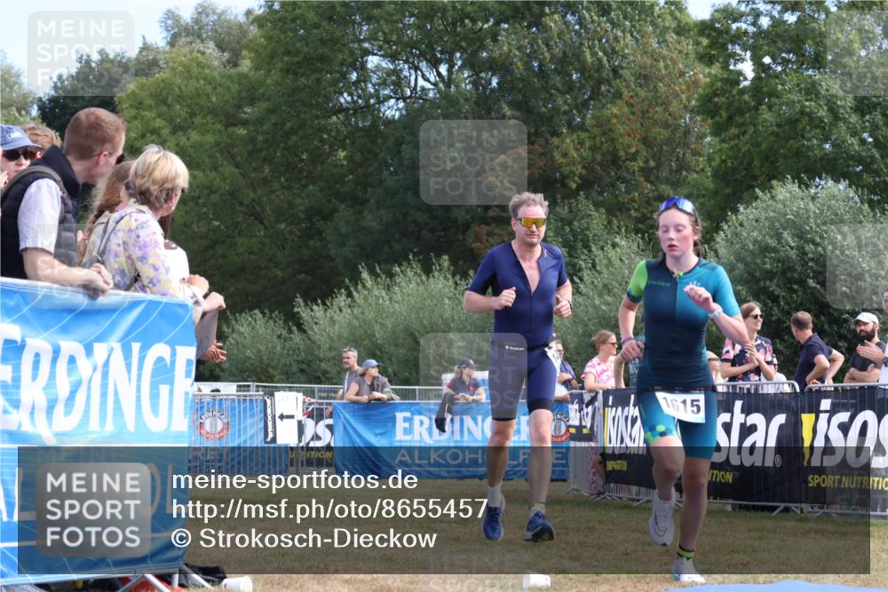 31.08.2025 - Elbe Triathlon Hamburg Strokosch-Dieckow http://msf.ph/oto/8655457 31.08.2025 11:50:21 Ziel 1267, 1615 meine-sportfotos.de