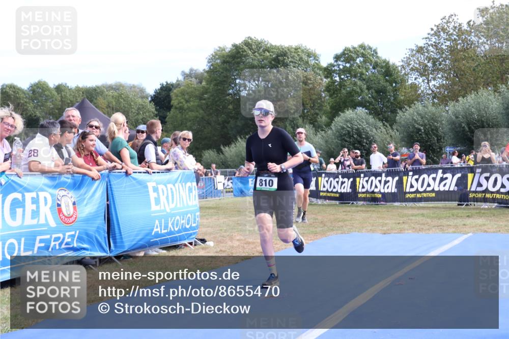 31.08.2025 - Elbe Triathlon Hamburg Strokosch-Dieckow http://msf.ph/oto/8655470 31.08.2025 11:50:47 Ziel 587, 790, 810, 1364, 1396, 1398, 1487 meine-sportfotos.de