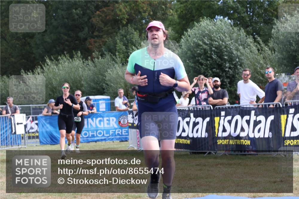 31.08.2025 - Elbe Triathlon Hamburg Strokosch-Dieckow http://msf.ph/oto/8655474 31.08.2025 11:50:48 Ziel 587, 790, 810, 1364, 1396, 1398, 1487 meine-sportfotos.de