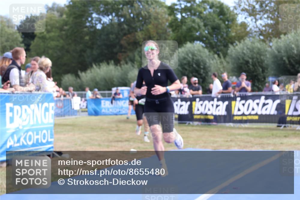 31.08.2025 - Elbe Triathlon Hamburg Strokosch-Dieckow http://msf.ph/oto/8655480 31.08.2025 11:50:53 Ziel 587, 790, 810, 1398 meine-sportfotos.de