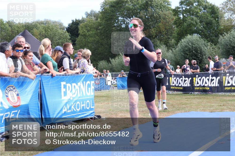31.08.2025 - Elbe Triathlon Hamburg Strokosch-Dieckow http://msf.ph/oto/8655482 31.08.2025 11:50:54 Ziel 587, 790, 1398 meine-sportfotos.de