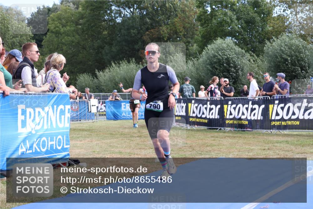 31.08.2025 - Elbe Triathlon Hamburg Strokosch-Dieckow http://msf.ph/oto/8655486 31.08.2025 11:50:55 Ziel 587, 790, 859, 1398 meine-sportfotos.de