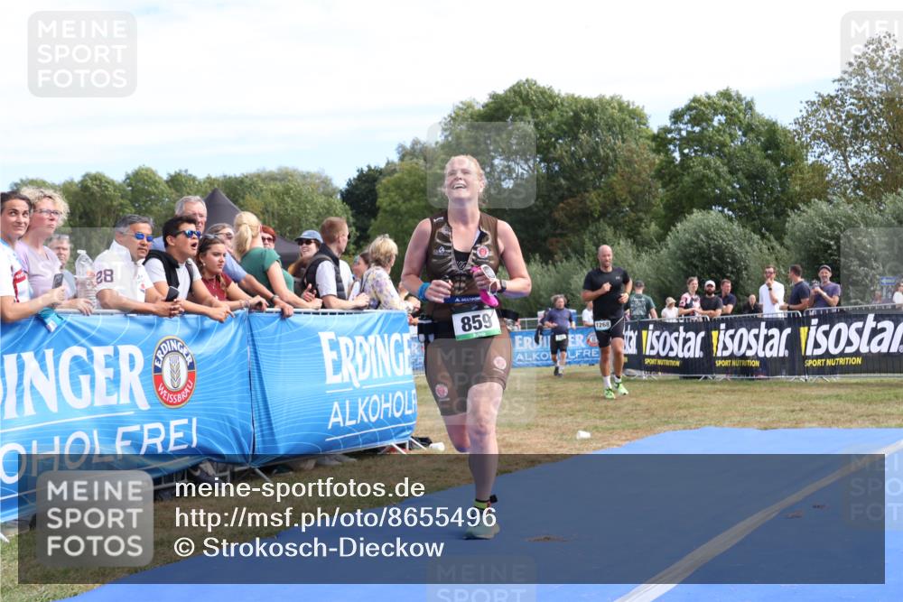 31.08.2025 - Elbe Triathlon Hamburg Strokosch-Dieckow http://msf.ph/oto/8655496 31.08.2025 11:51:03 Ziel 859, 1268 meine-sportfotos.de