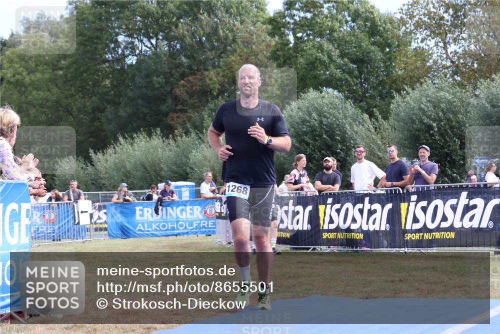 31.08.2025 - Elbe Triathlon Hamburg Strokosch-Dieckow http://msf.ph/oto/8655501 31.08.2025 11:51:05 Ziel 859, 1268 meine-sportfotos.de
