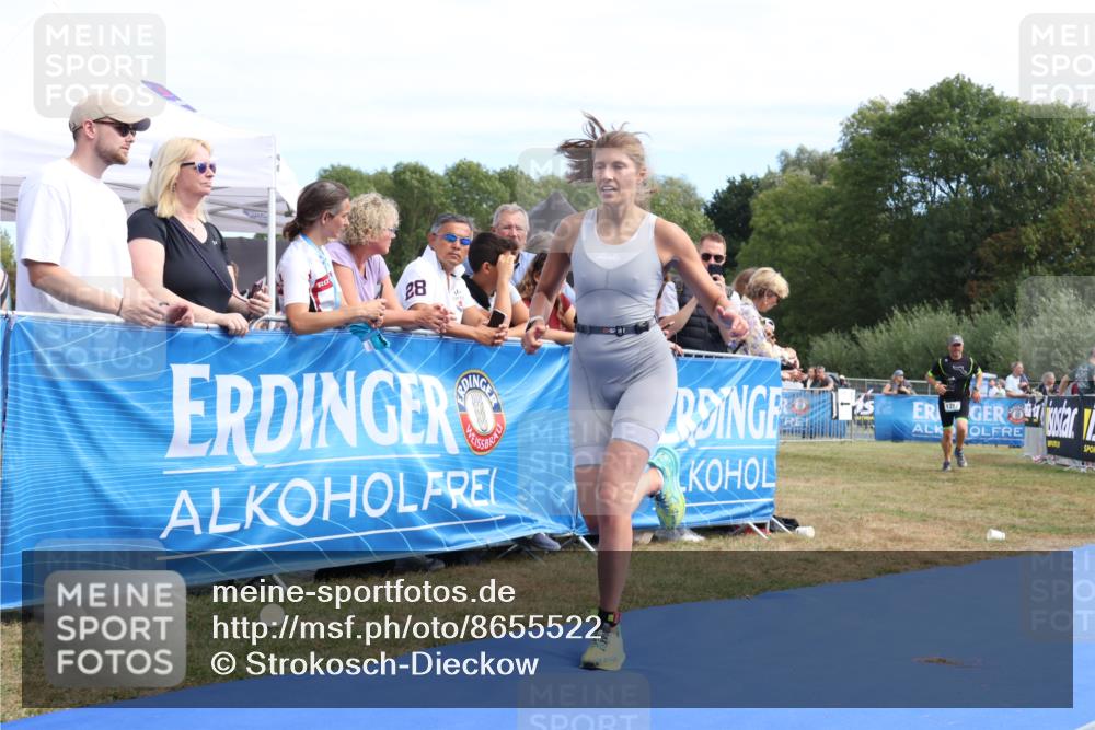 31.08.2025 - Elbe Triathlon Hamburg Strokosch-Dieckow http://msf.ph/oto/8655522 31.08.2025 11:51:31 Ziel 936, 1275, 1277, 1380 meine-sportfotos.de