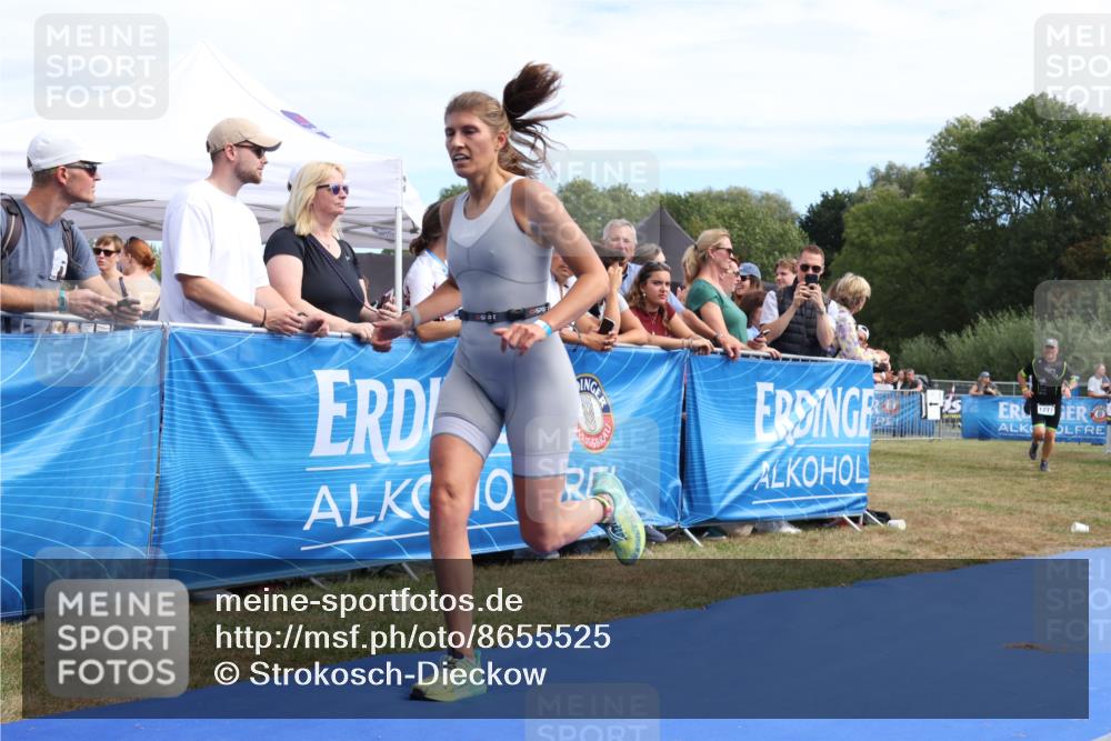 31.08.2025 - Elbe Triathlon Hamburg Strokosch-Dieckow http://msf.ph/oto/8655525 31.08.2025 11:51:31 Ziel 936, 1275, 1277, 1380 meine-sportfotos.de
